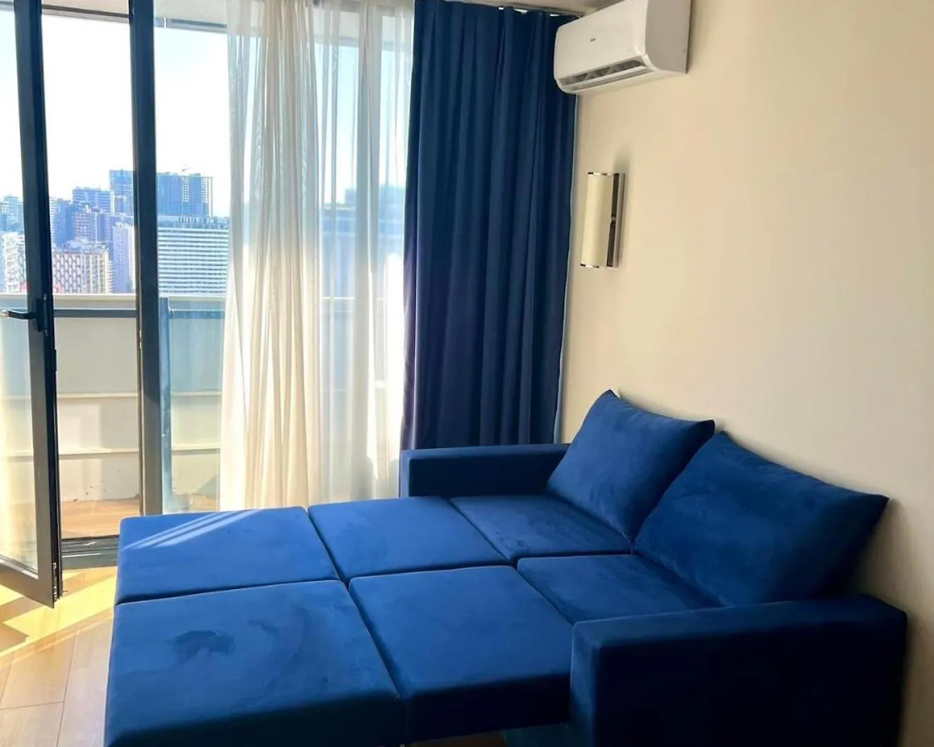 Apartment With Sea View Batumi Gruzja