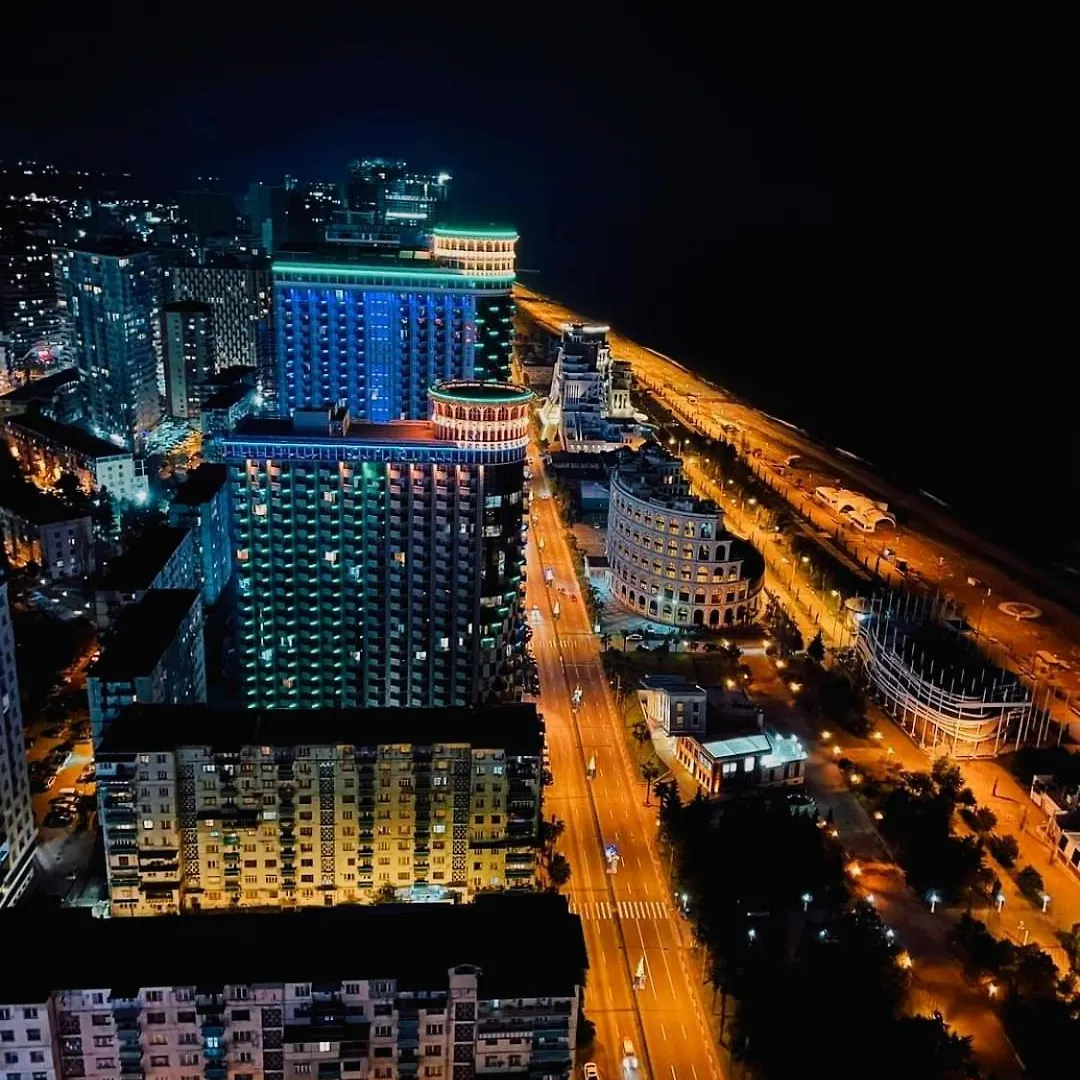 Apartment With Sea View Batumi